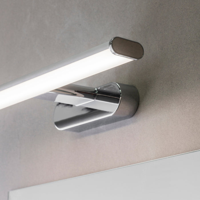 Moda Bathroom Wall Light